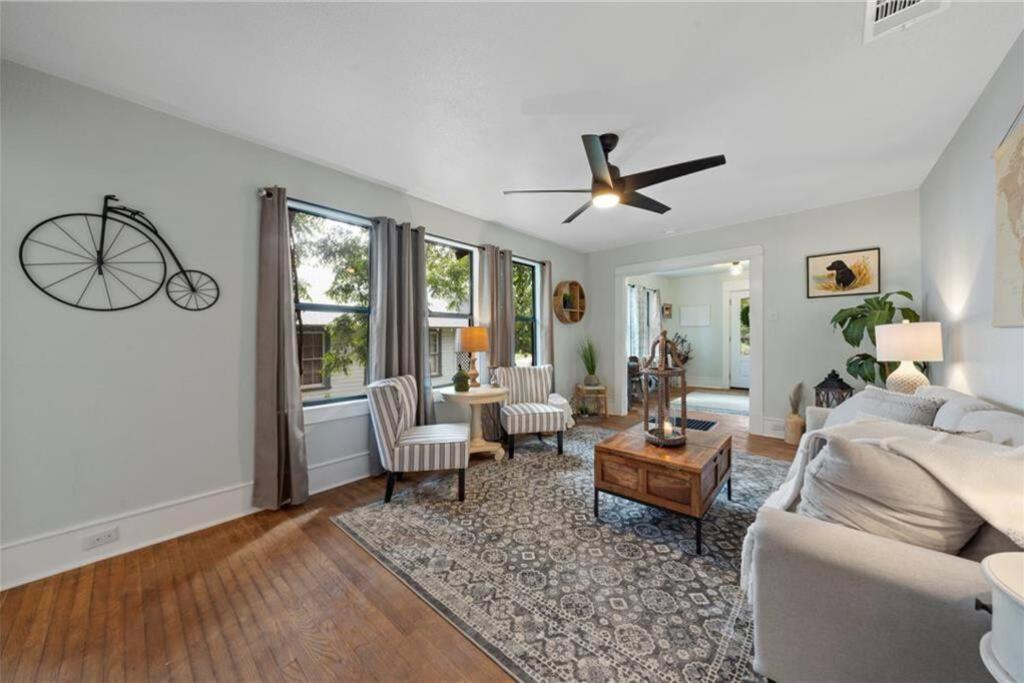 The Pinewood House Villa Waco Exterior foto
